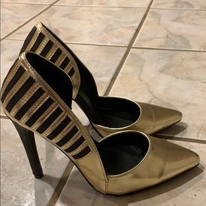 Micheal Antonio gold and black heels. Brand new